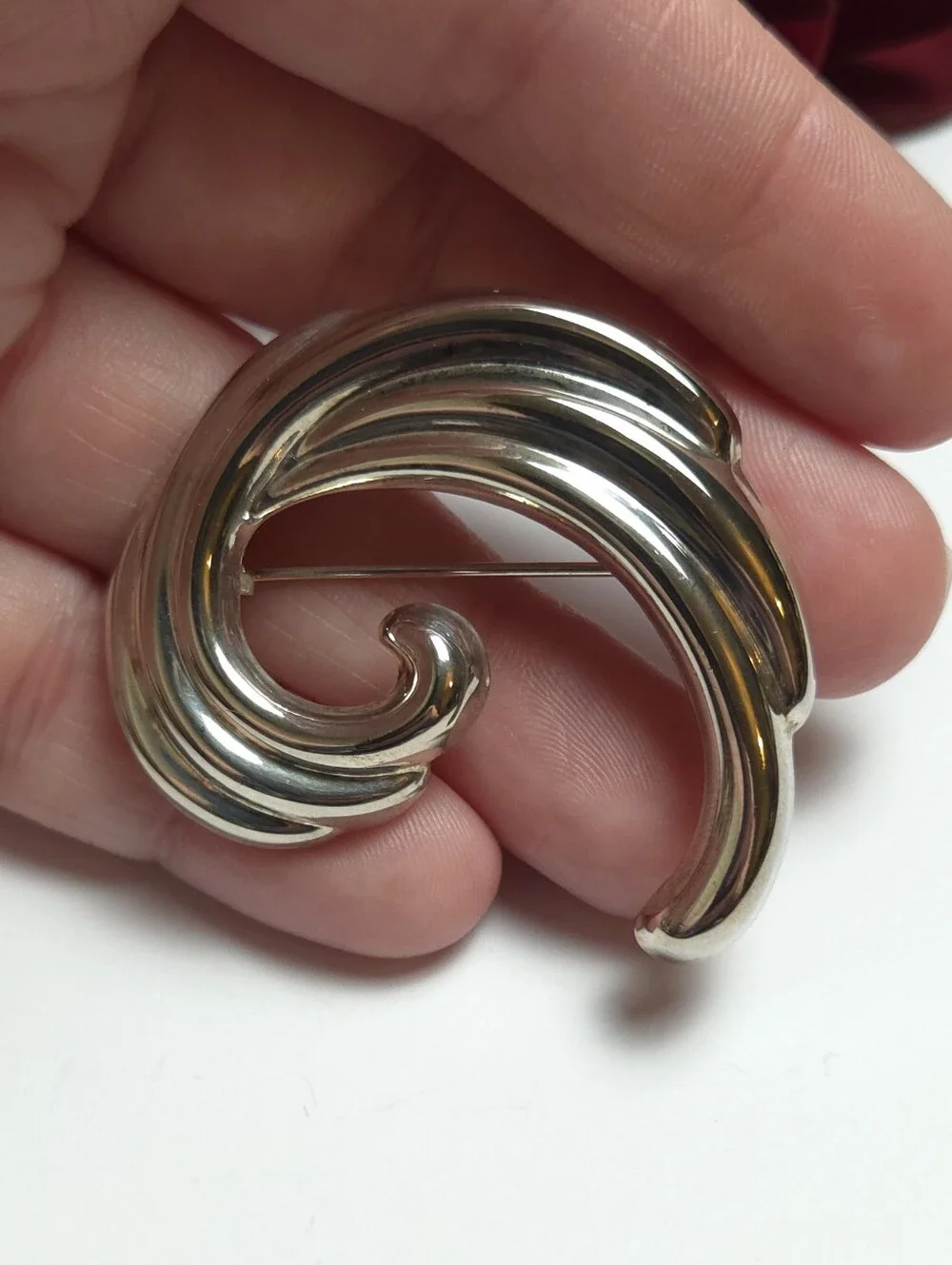 Vintage Silver Plated Art Nouveau Half Swirl Wave Brooch